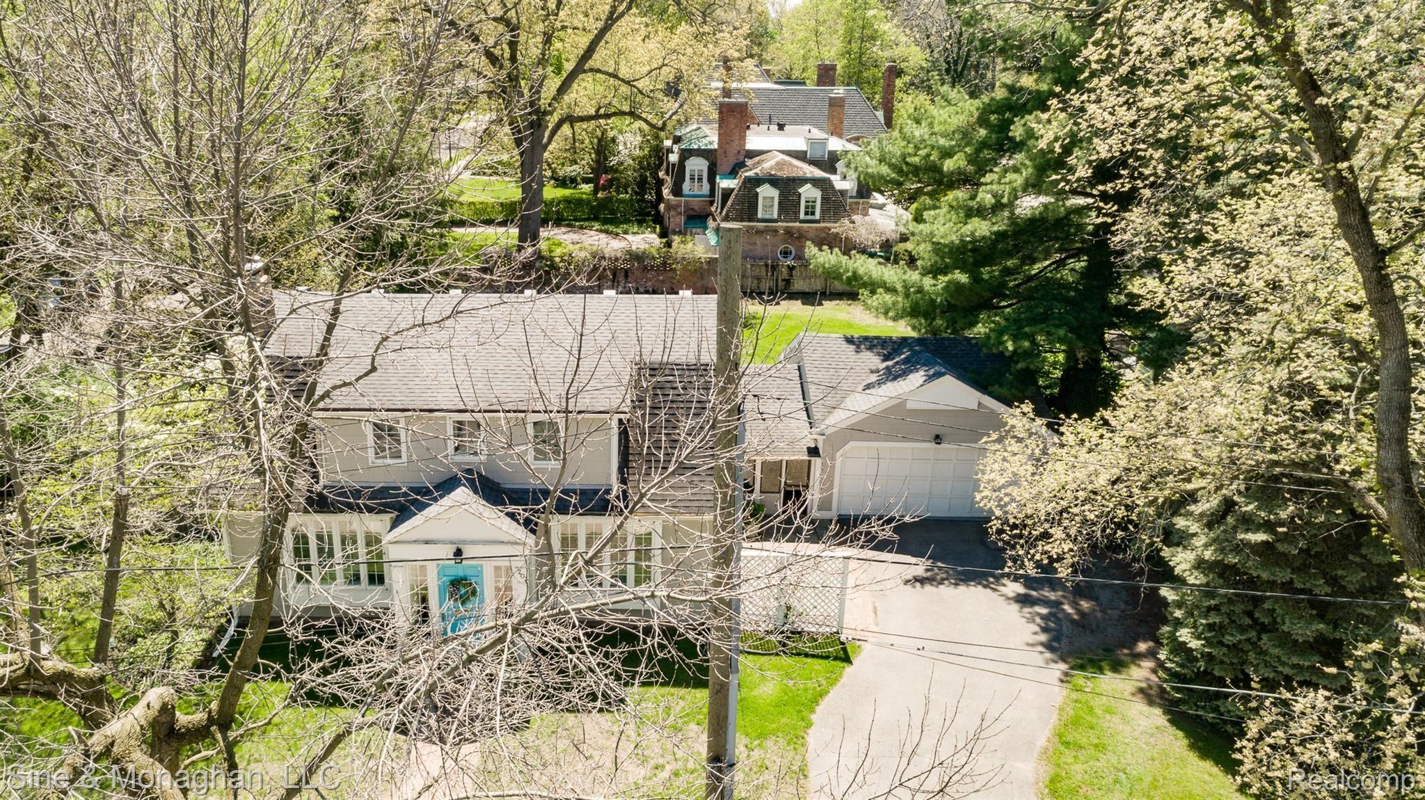 203 Moran Road Grosse Pointe, MI 48236 - Photo 45 of 56 DJI_0002.jpg