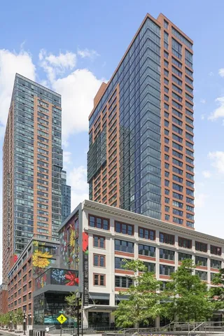 $845,000 | 155 Bay Street, Unit 707, Jersey City, NJ 07302