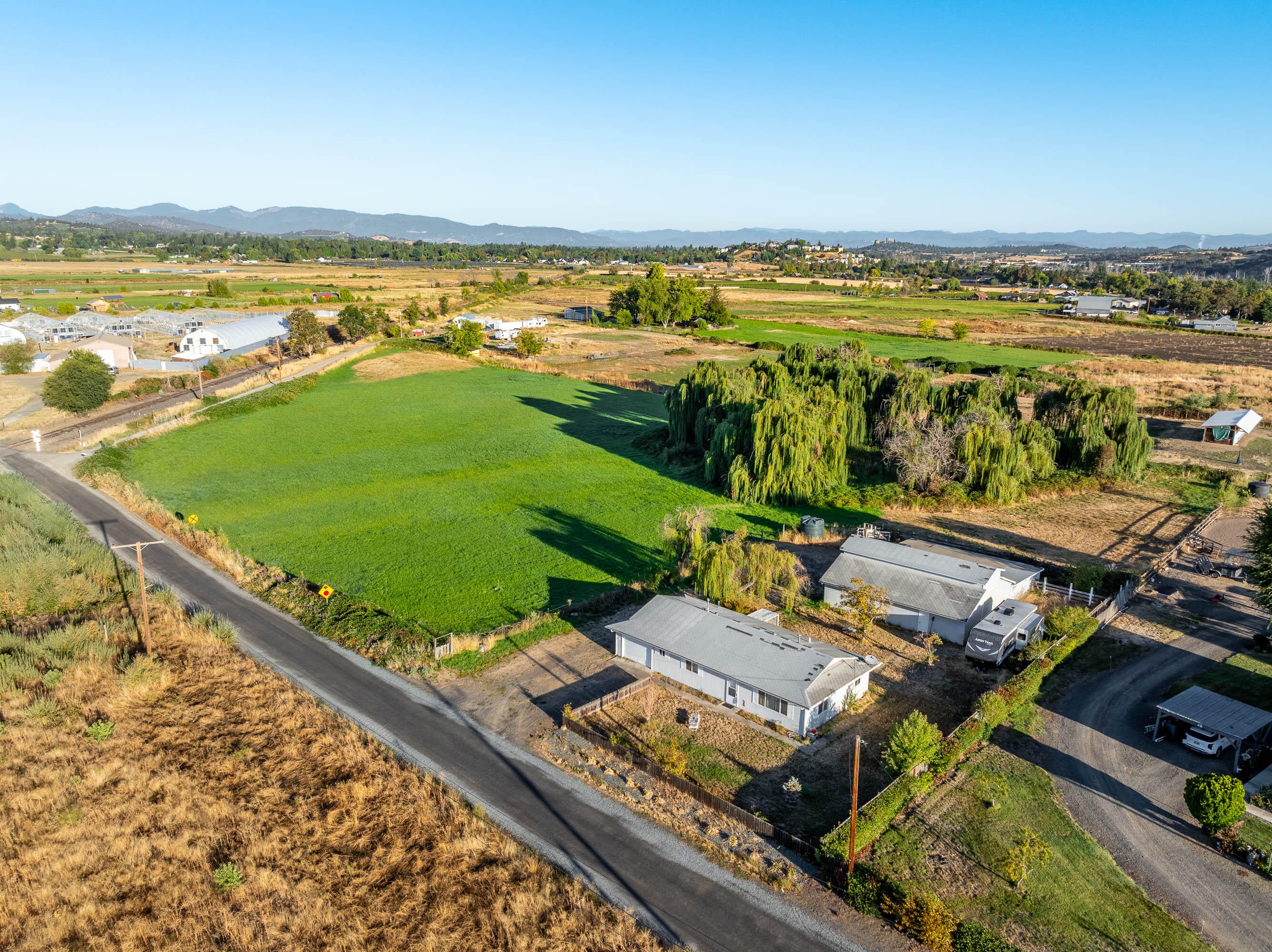 230 Hartley Road Phoenix, OR 97535 - Photo 34 of 38 DRONE (1 of 6)