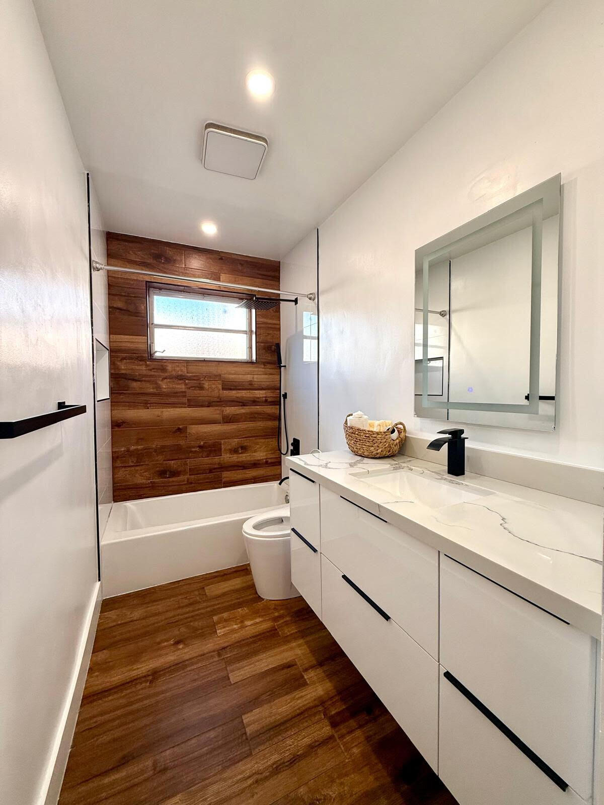 4411 Thomas Street Hollywood, FL 33021 - Photo 17 of 30 55