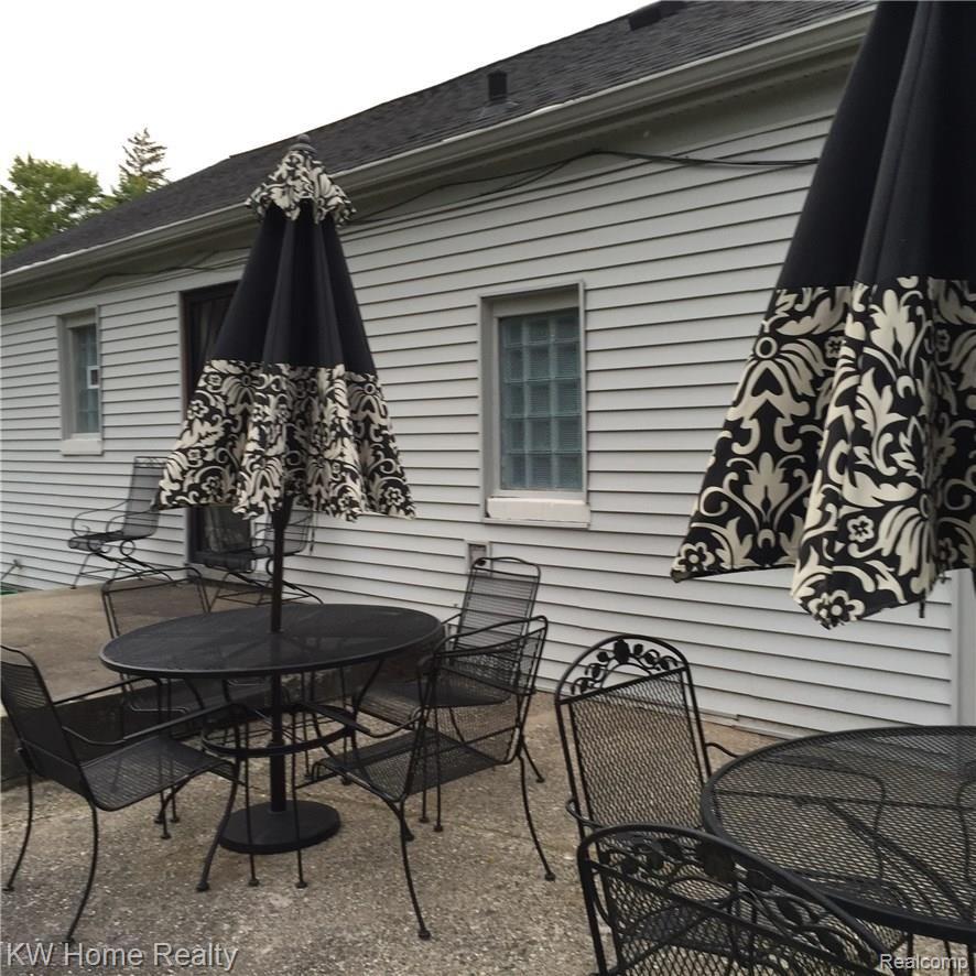 19829 Midway Road Southfield, MI 48075 - Photo 30 of 35 Patio 2.JPG