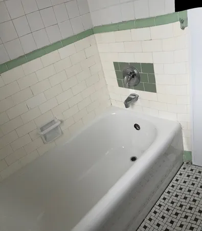 $1,400 | 3906 North Central Avenue, Unit 1A, Chicago, IL 60634