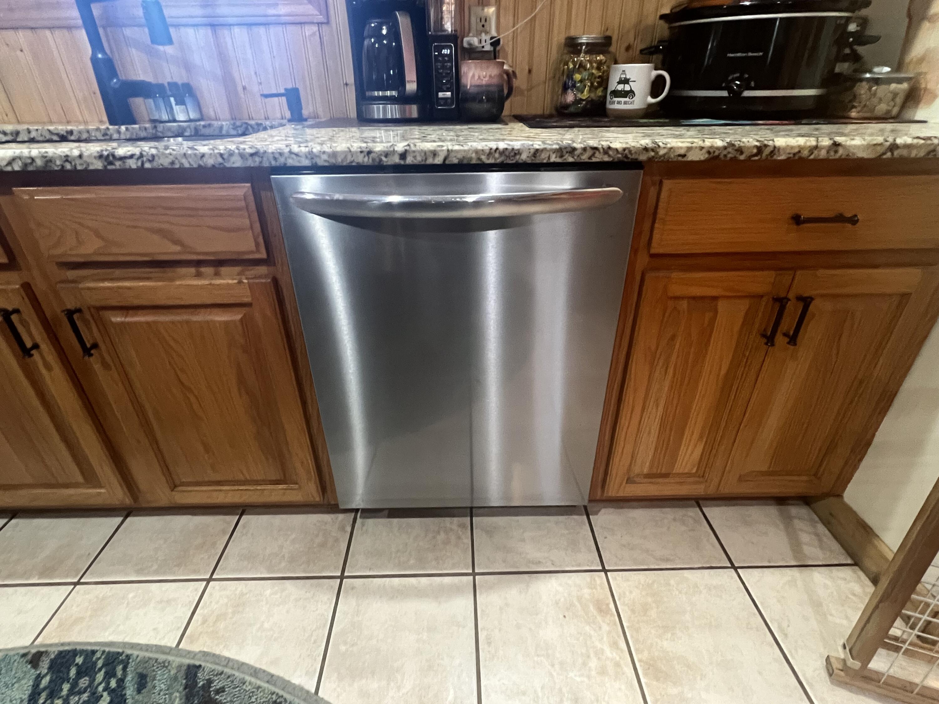215 Old Log Lick Road Winchester, KY 40391 - Photo 24 of 56 Frigidaire Gallery Dishwasher 5-22-21