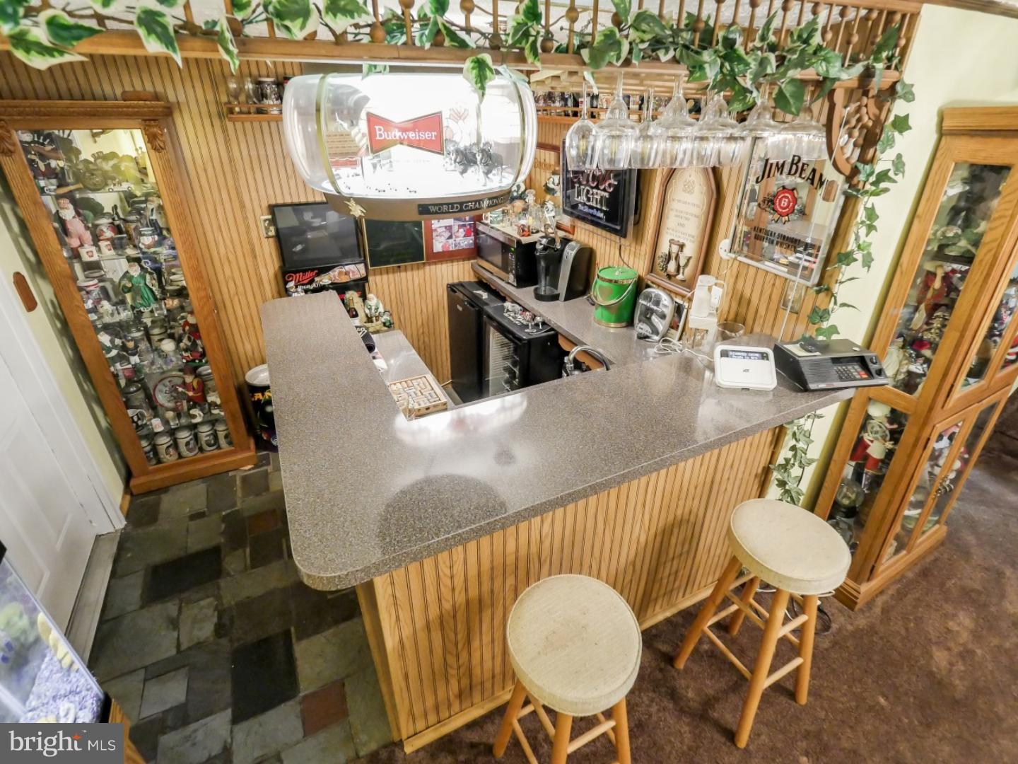 5 Rita Road Yardley, PA 19067 - Photo 13 of 25 Wet Bar