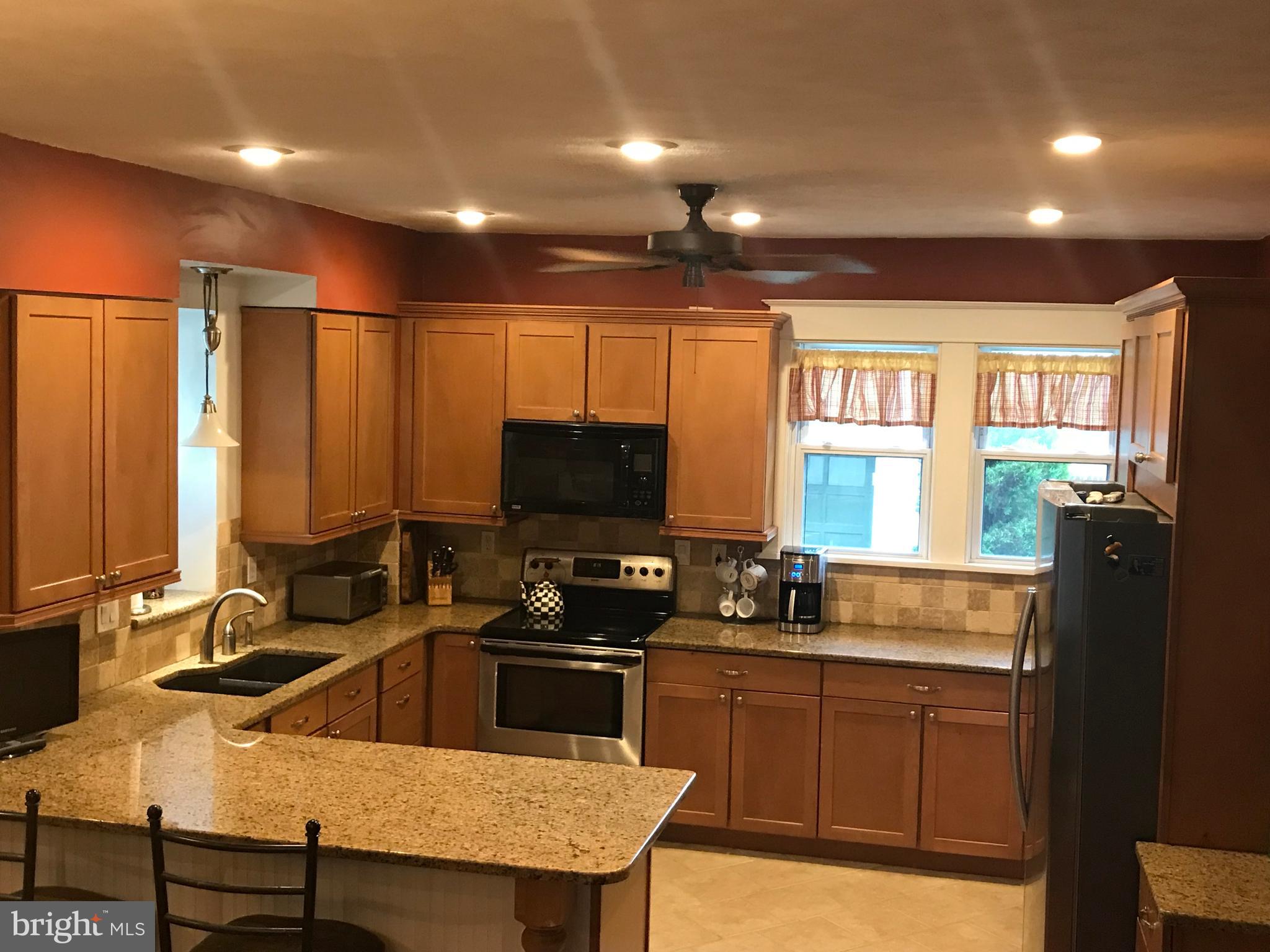 343 Derwyn Road Lansdowne, PA 19050 - Photo 9 of 32 Gallery Image 9
