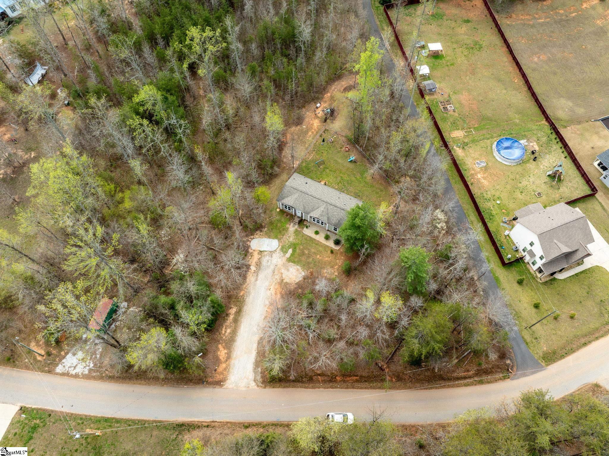 279 Goodwin Road Travelers Rest, SC 29690 - Photo 4 of 46 Gallery Image 4