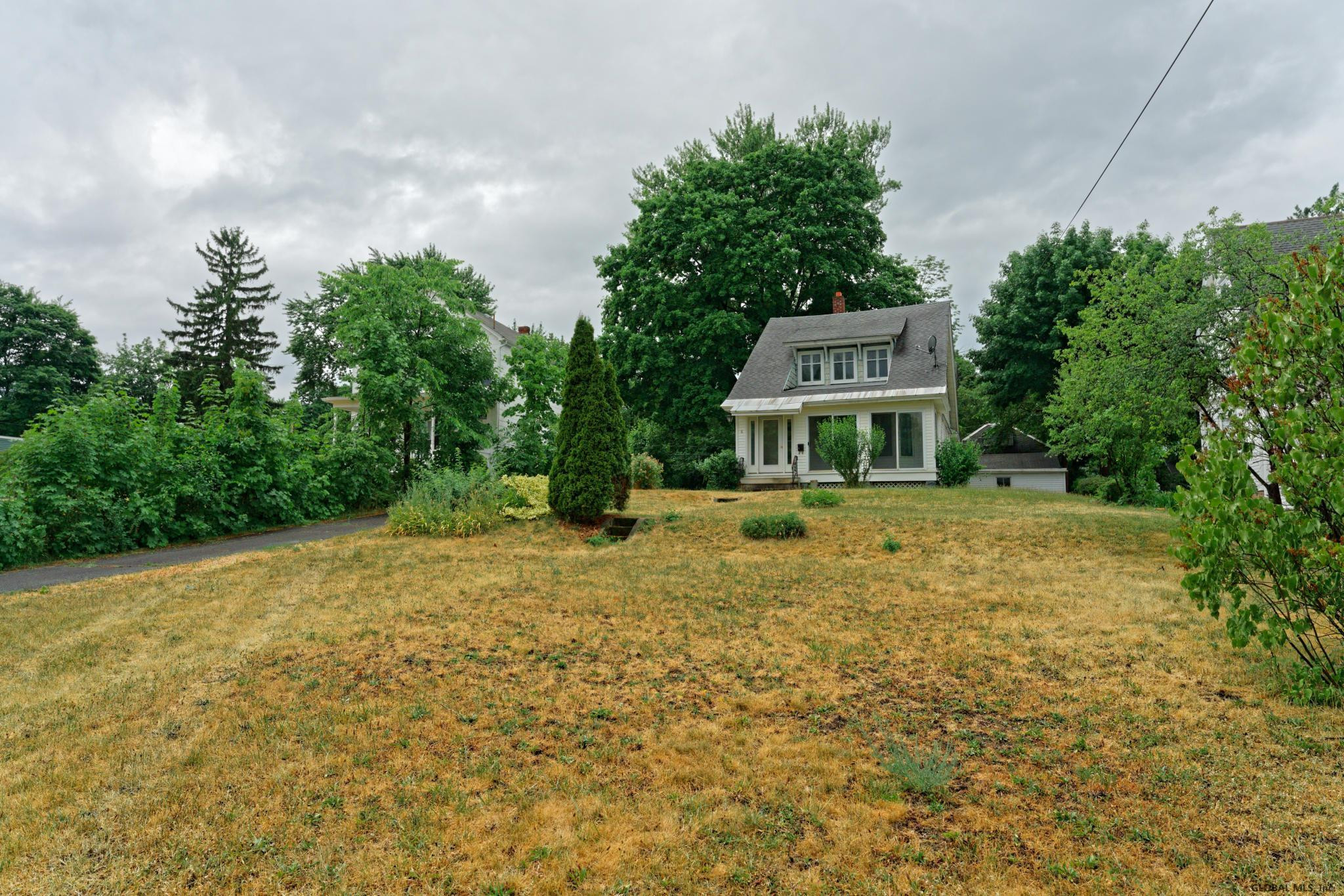 6 Villa Road Menands, NY 12204 - Photo 2 of 39 Photo 2