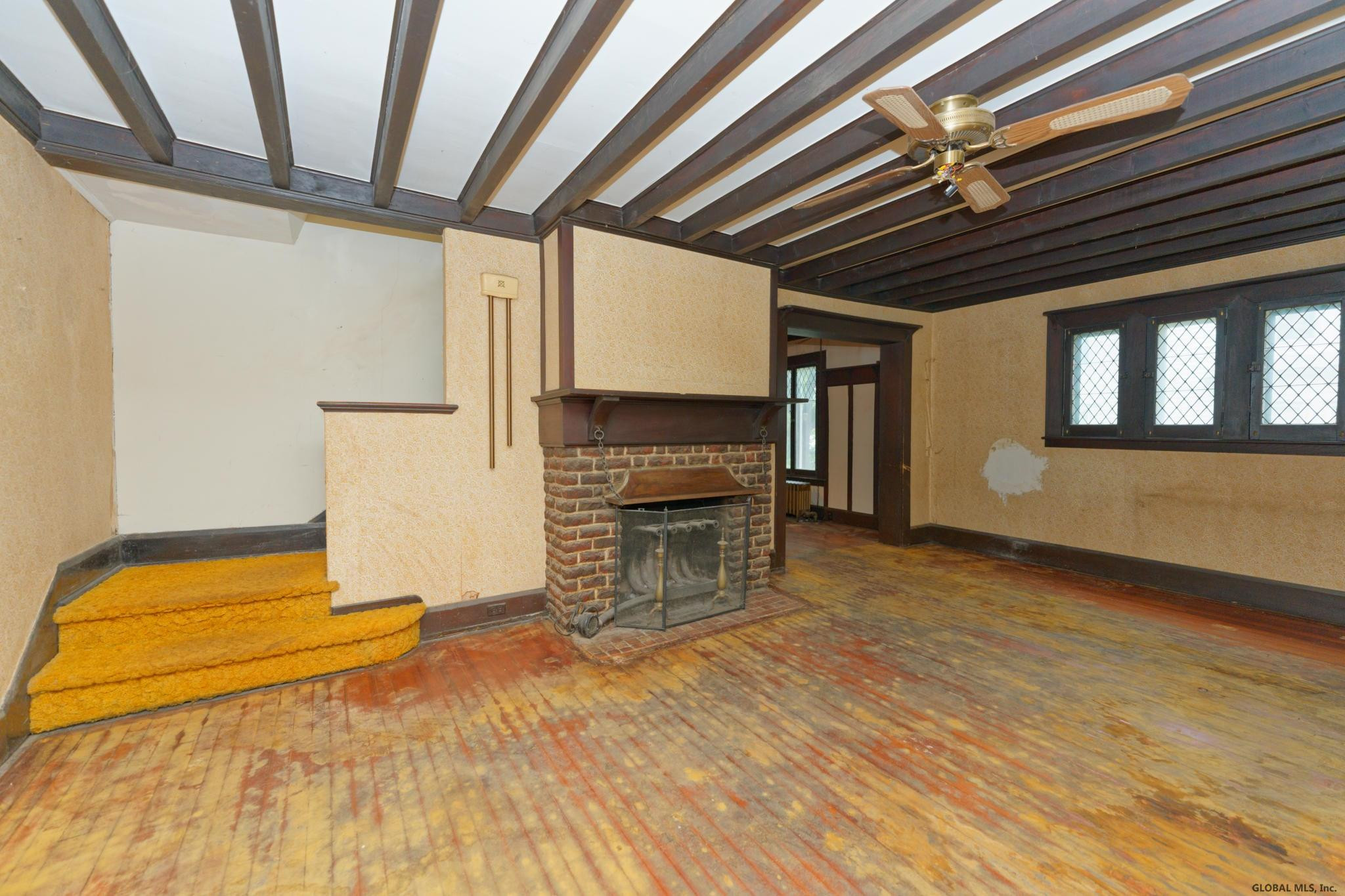 6 Villa Road Menands, NY 12204 - Photo 8 of 39 Photo 8