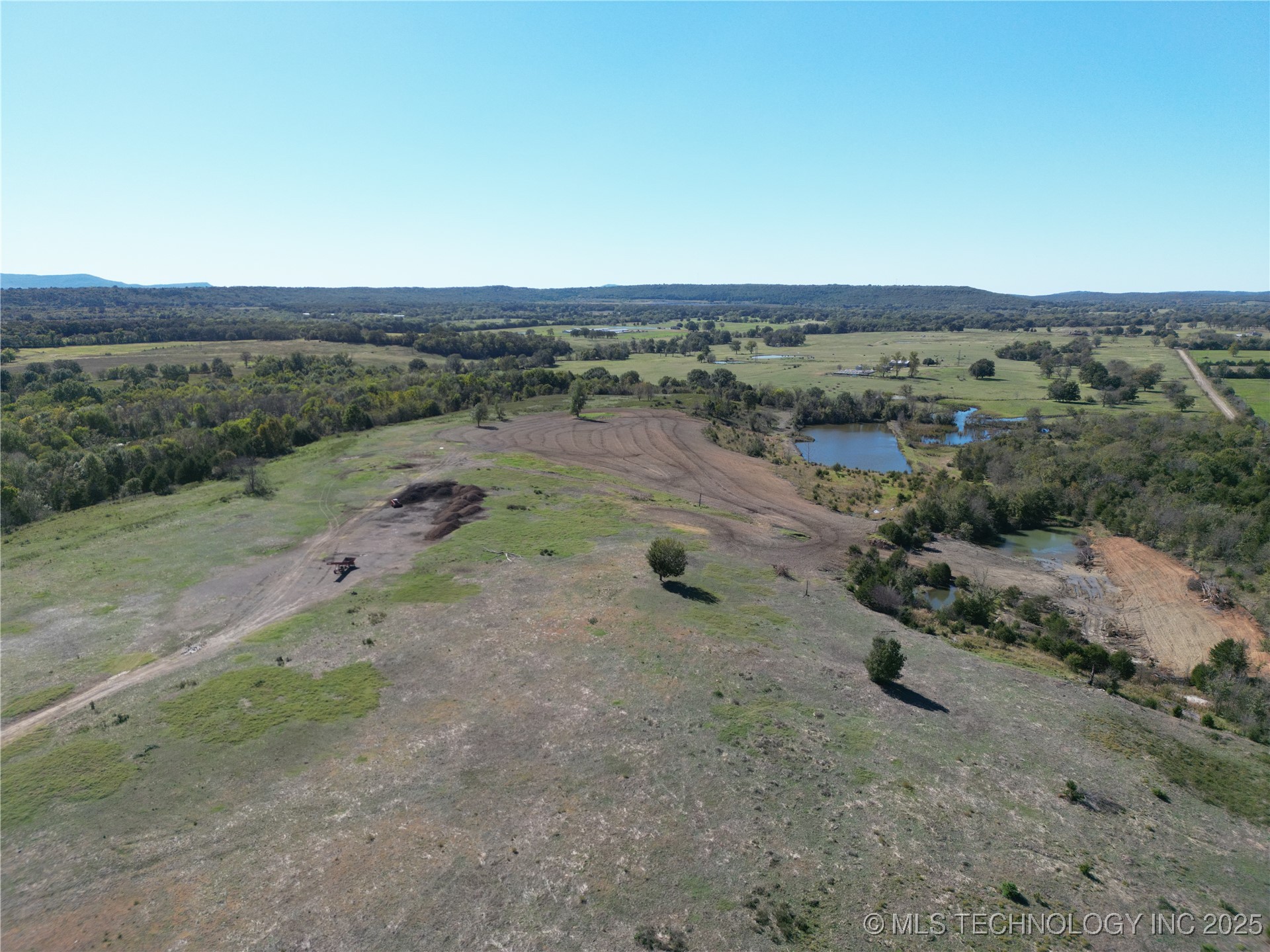1 Rock Jail Road Bokoshe, OK 74930 - Photo 4 of 25 Gallery Image 4