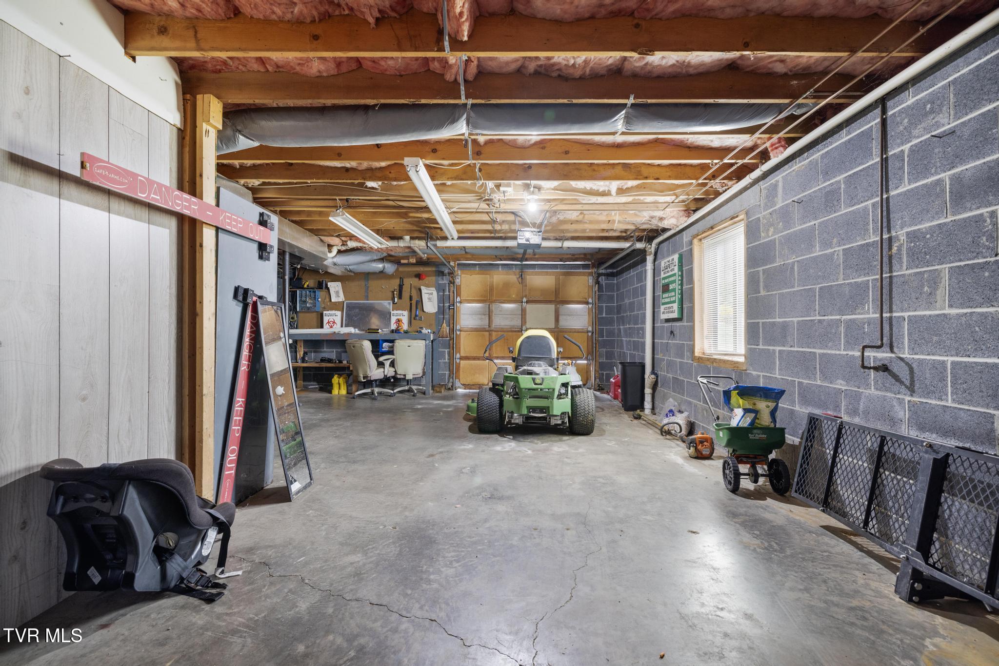 416 Crestfield Road Bristol, TN 37620 - Photo 28 of 43 Basement
