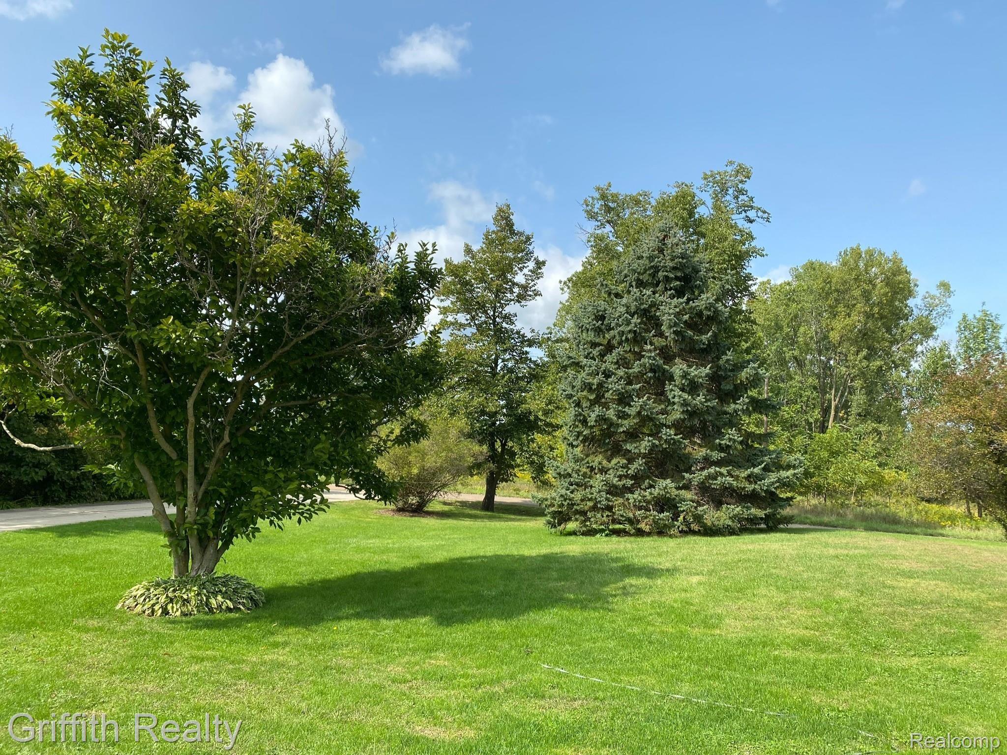 7325 Munsell Road Howell, MI 48843 - Photo 16 of 70 8CCDF1DC-EB3A-4FFC-843D-83474FBBD219.jpeg
