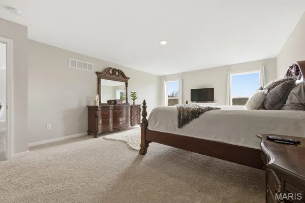 $519,900 | 721 Crk Vw Drive, Fenton, MO 63026