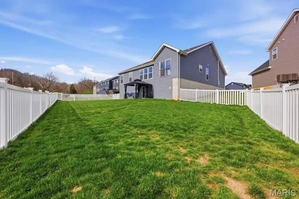 $519,900 | 721 Crk Vw Drive, Fenton, MO 63026