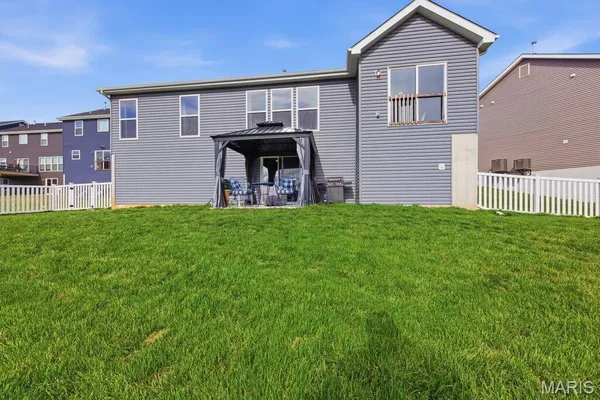 $519,900 | 721 Crk Vw Drive, Fenton, MO 63026