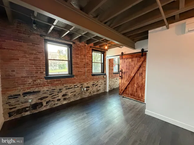 $1,900 | 820 West Market Street, Unit 1A, Perkasie, PA 18944