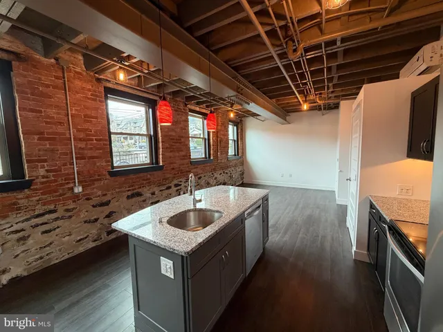 $1,900 | 820 West Market Street, Unit 1A, Perkasie, PA 18944