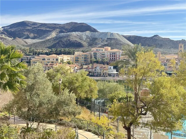 $1,400 | 29 Montelago Boulevard, Unit 217, Henderson, NV 89011