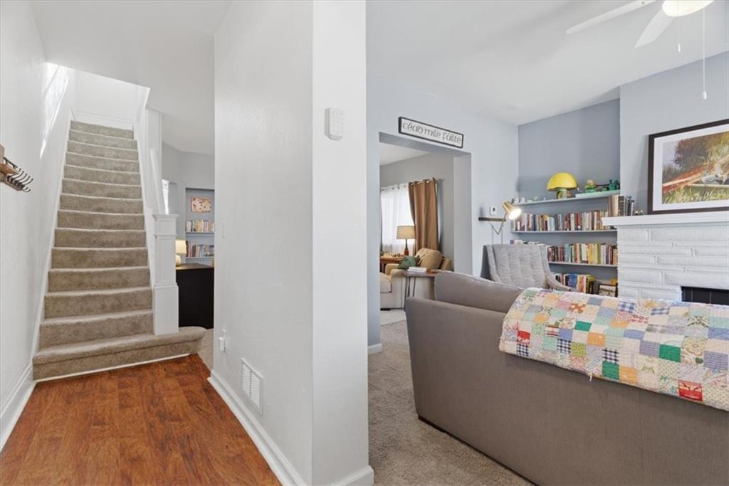 246 Dunseith Street Pittsburgh, PA 15213 - Photo 3 of 36 Gallery Image 3
