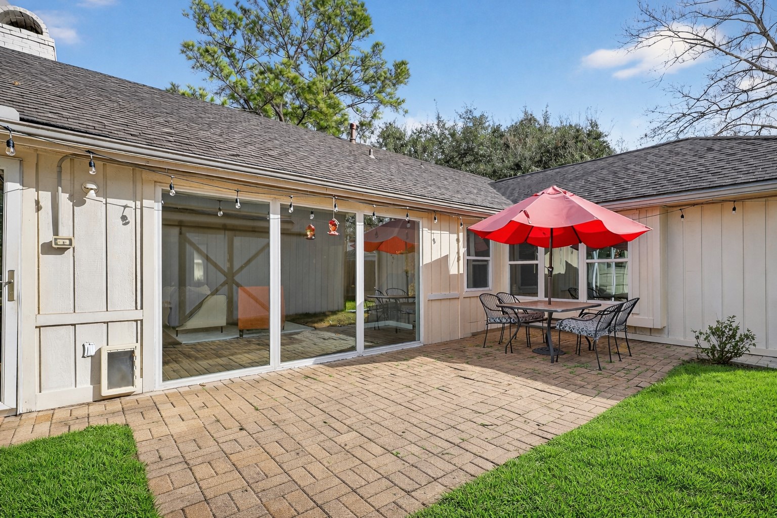 2519 Anniston Drive Houston, TX 77080 - Photo 32 of 39 a view of a house with backyard porch and sitting area