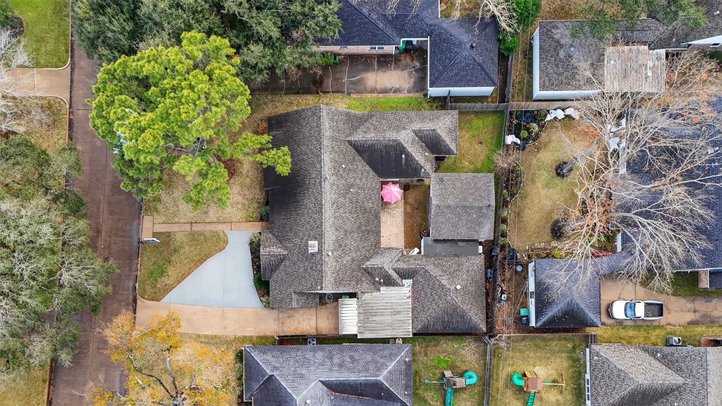 2519 Anniston Drive Houston, TX 77080 - Photo 38 of 39 an aerial view of residential houses with outdoor space