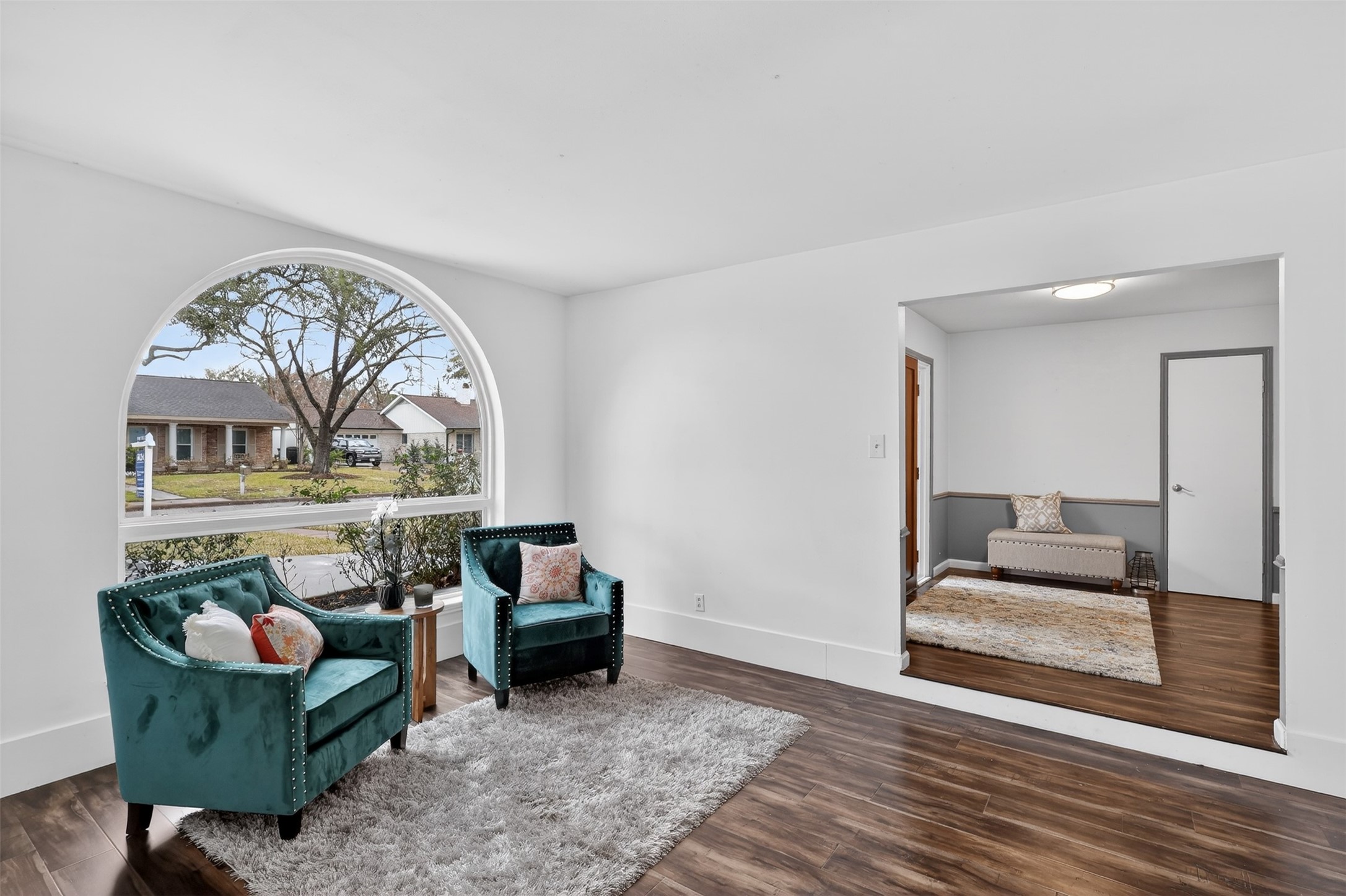 2519 Anniston Drive Houston, TX 77080 - Photo 4 of 39 a living room with furniture and a fireplace