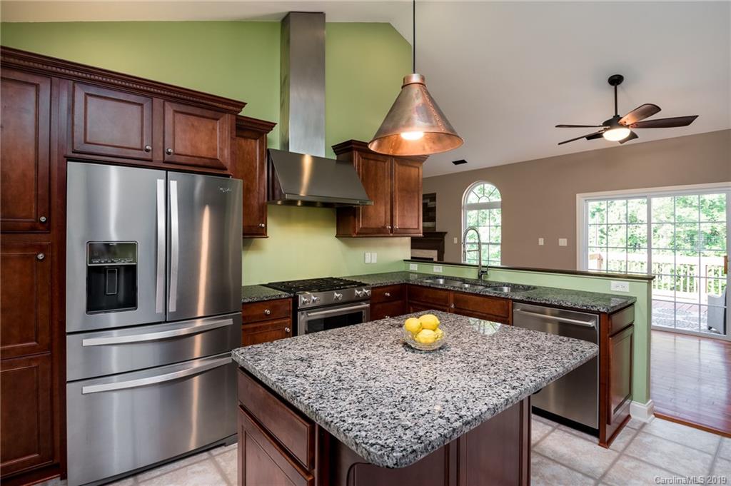 118 Rushing Water Lane Troutman, NC 28166 - Photo 8 of 32 Gallery Image 8