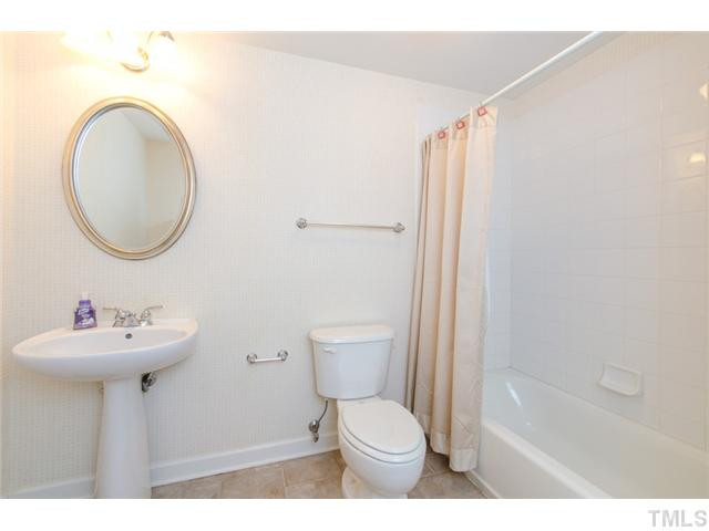 12213 Dunard Street Raleigh, NC 27614 - Photo 22 of 25 Bathroom