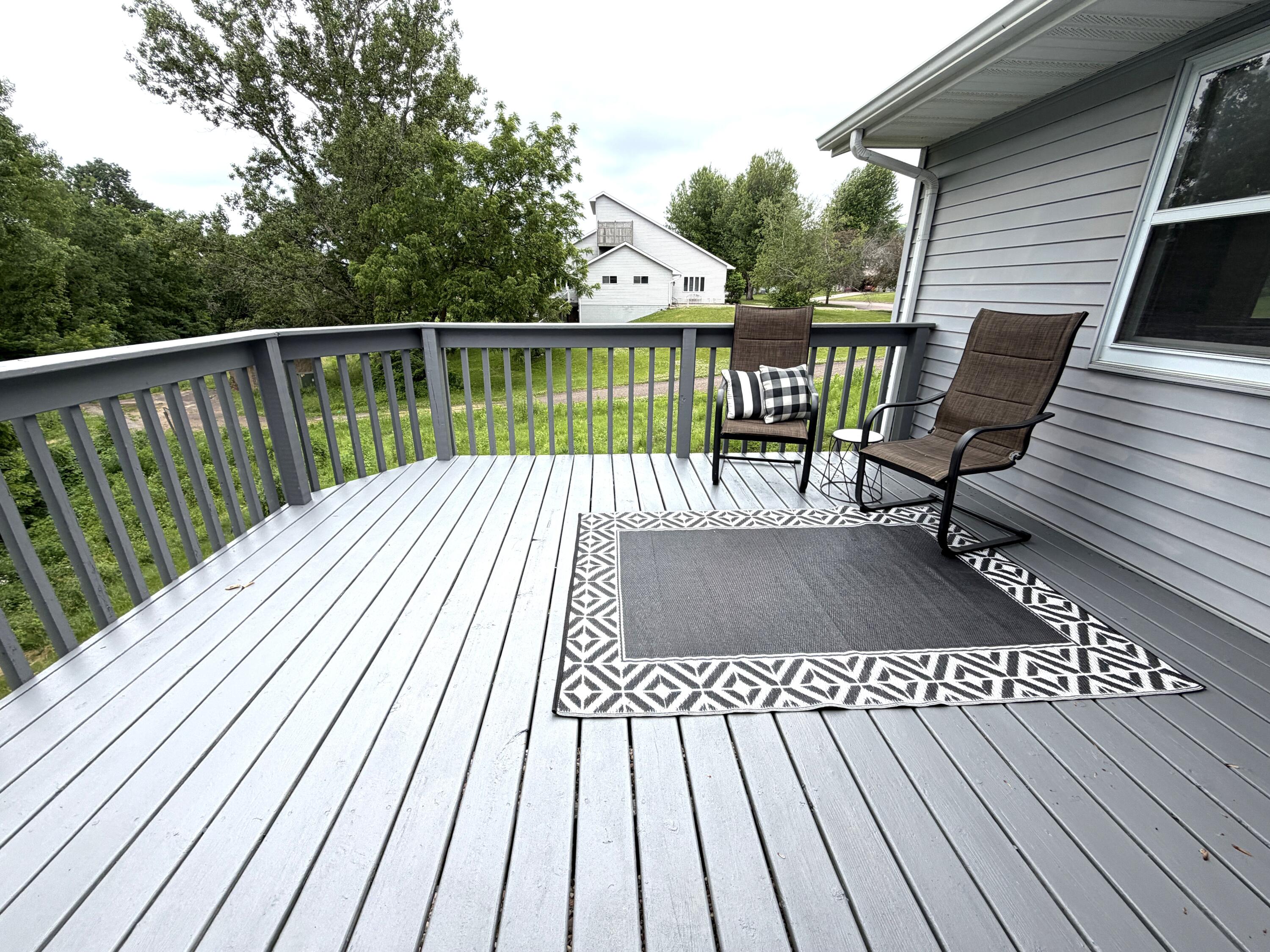 189 McIntosh Road East La Crescent, MN 55947 - Photo 22 of 33 Back Deck