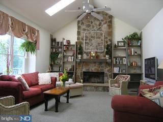 5045 Redfield Road Doylestown, PA 18902 - Photo 4 of 6
