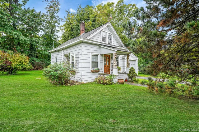 $600,000 | 427 Park Avenue, Huntington, NY 11743