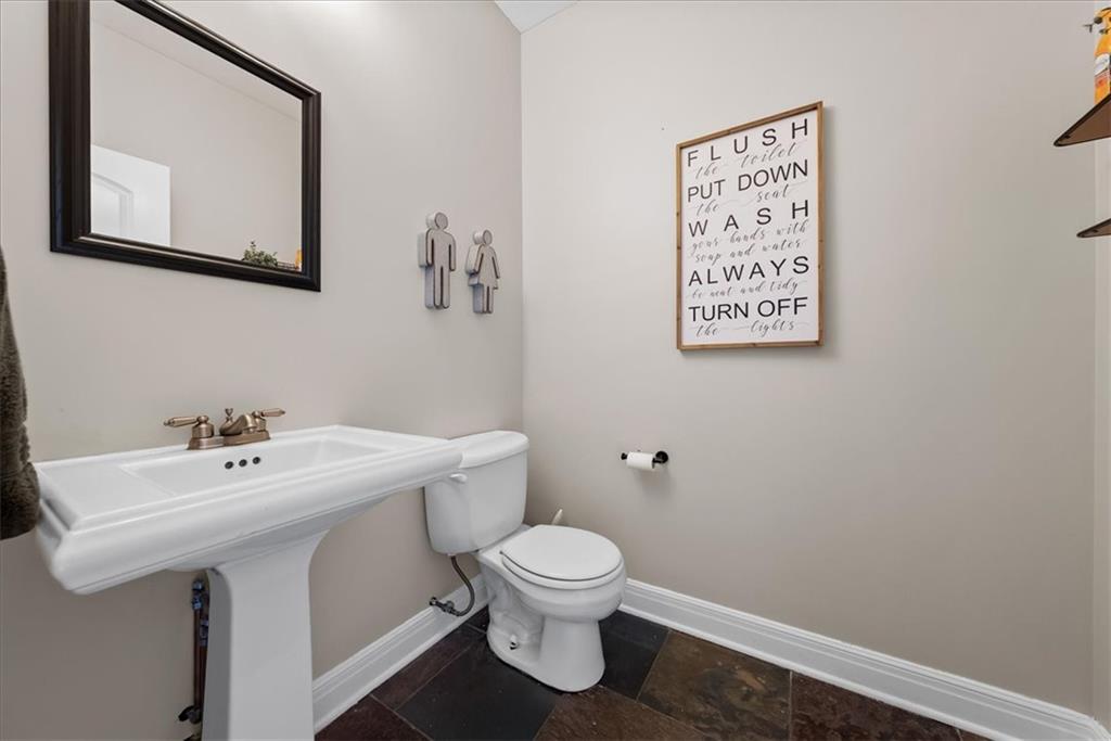 1411 Whispering Ridge Pleasant Hill, MO 64080 - Photo 18 of 47