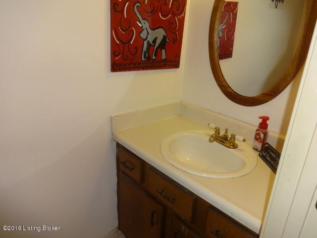 7206 Quail Ridge Road Louisville, KY 40291 - Photo 19 of 21 20 (640x480)