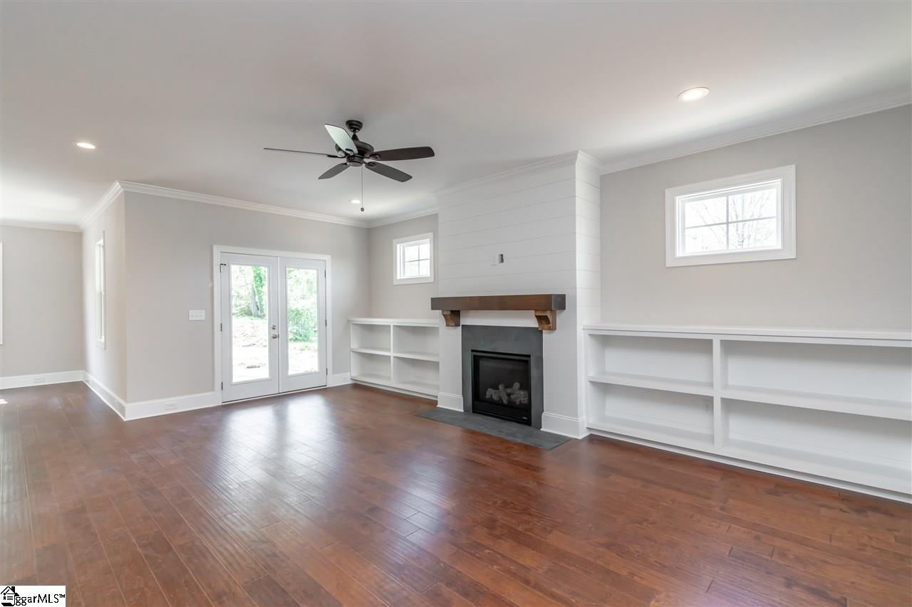 115 Henderson Road Greenville, SC 29607 - Photo 2 of 35 Gallery Image 2
