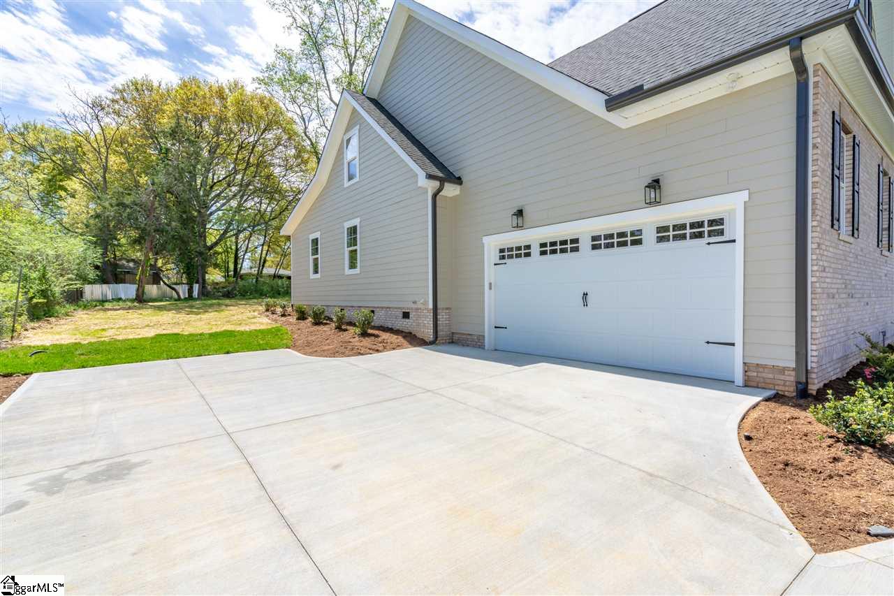 115 Henderson Road Greenville, SC 29607 - Photo 31 of 35 Gallery Image 31