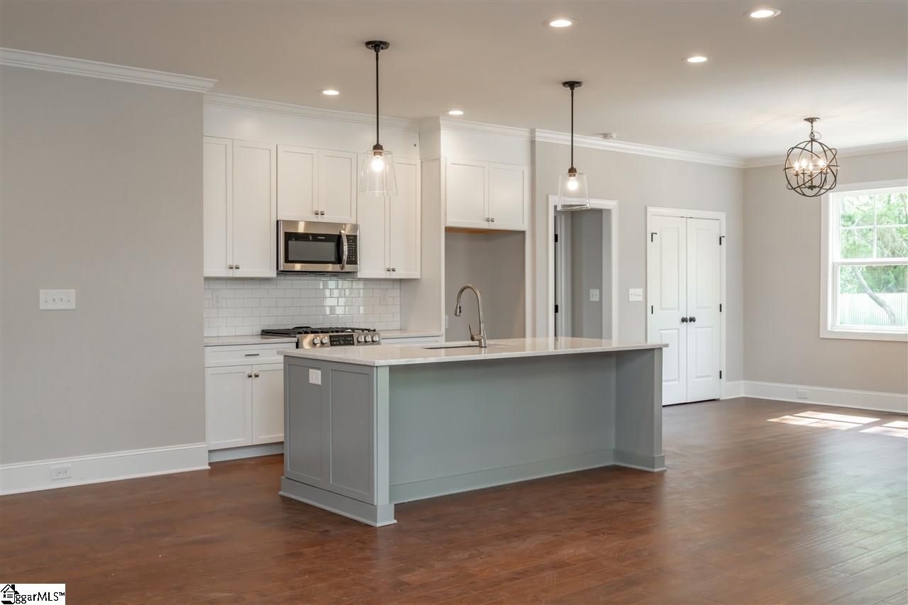 115 Henderson Road Greenville, SC 29607 - Photo 6 of 35 Gallery Image 6