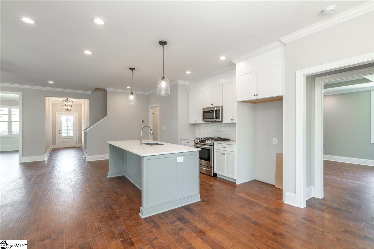 115 Henderson Road Greenville, SC 29607 - Photo 10 of 35 Gallery Image 10