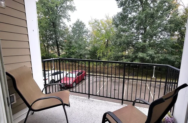 $282,000 | 989 East Street, Unit 107, Dedham, MA 02026