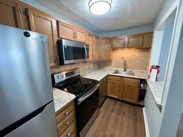$219,900 | 616 Boston Post Road East, Unit 9, Marlborough, MA 01752
