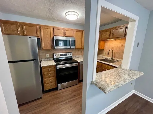$219,900 | 616 Boston Post Road East, Unit 9, Marlborough, MA 01752