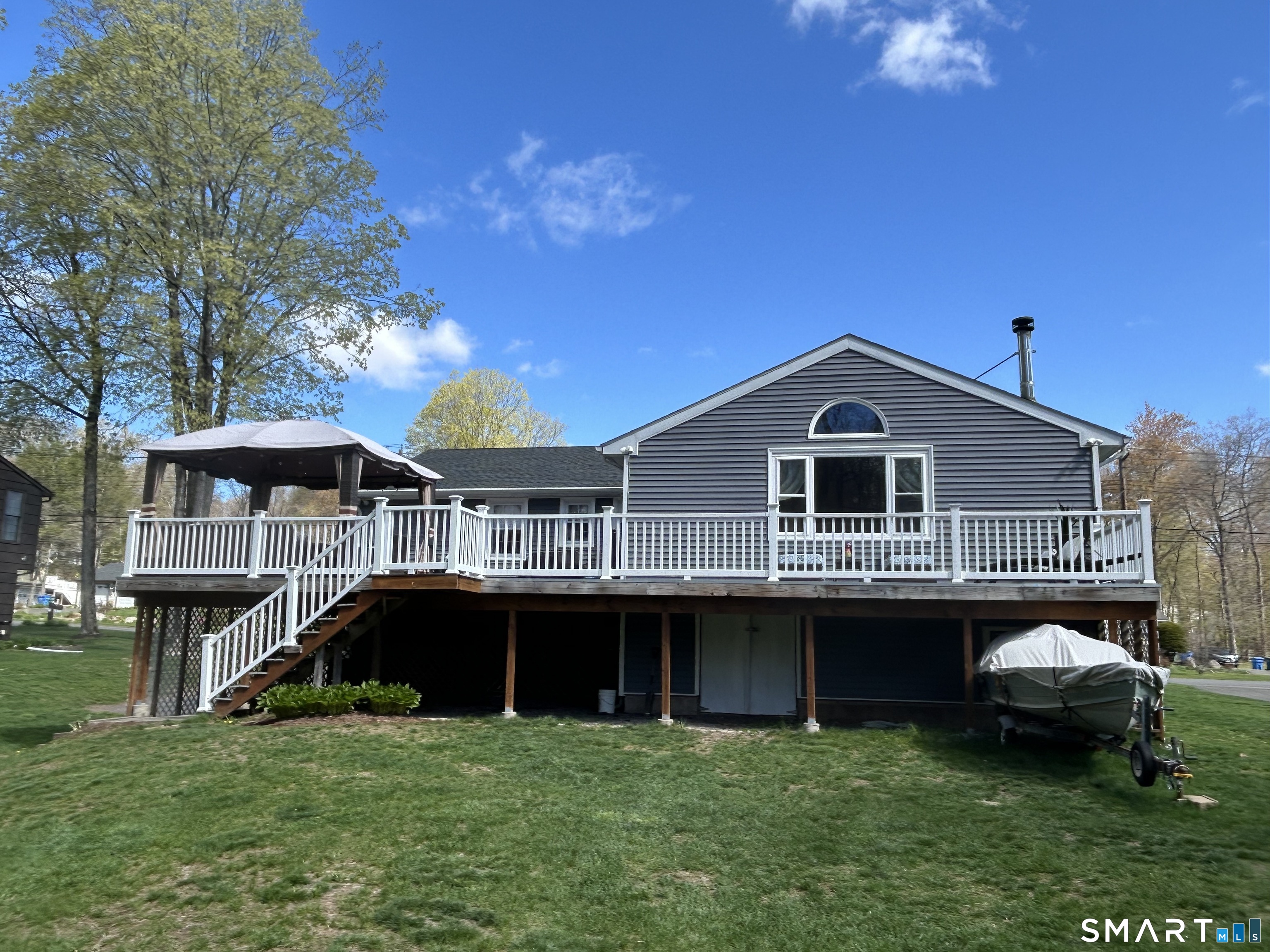 72 Nolan Road Hamden, CT 06514 - Photo 29 of 37 a front view of a house with a garden