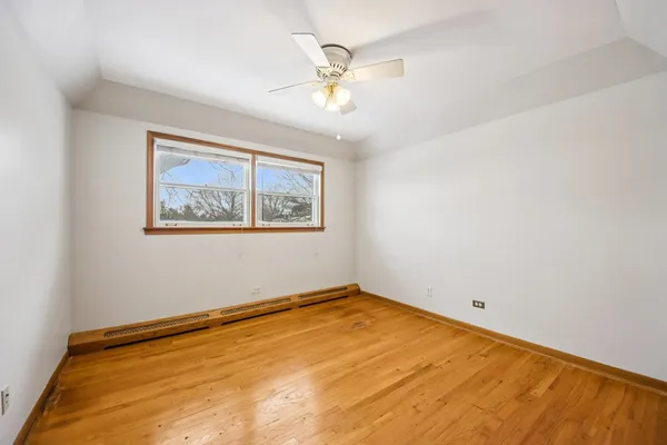 $279,999 | 527 West Eastman Street, Unit 2C, Arlington Heights, IL 60005