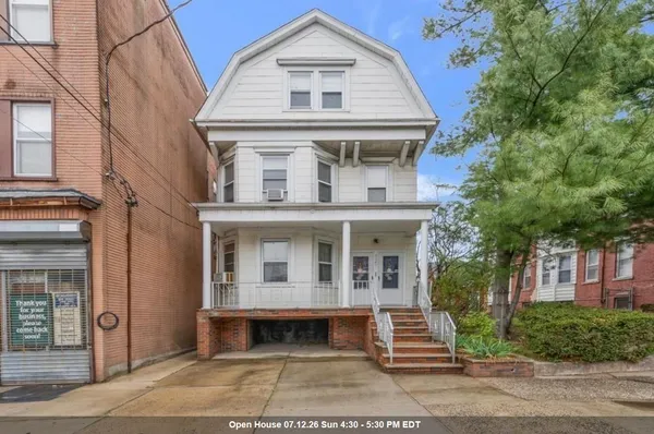 $2,500 | 321 Avenue C, Bayonne, NJ 07002