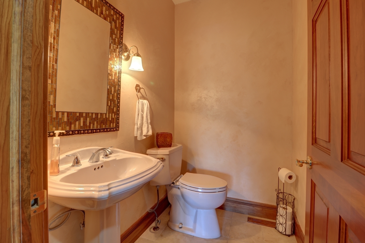 3900 Valley Oaks Drive Clinton, IA 52732 - Photo 24 of 53