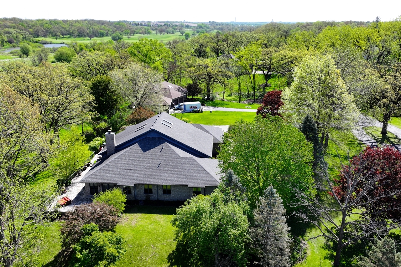 3900 Valley Oaks Drive Clinton, IA 52732 - Photo 33 of 53