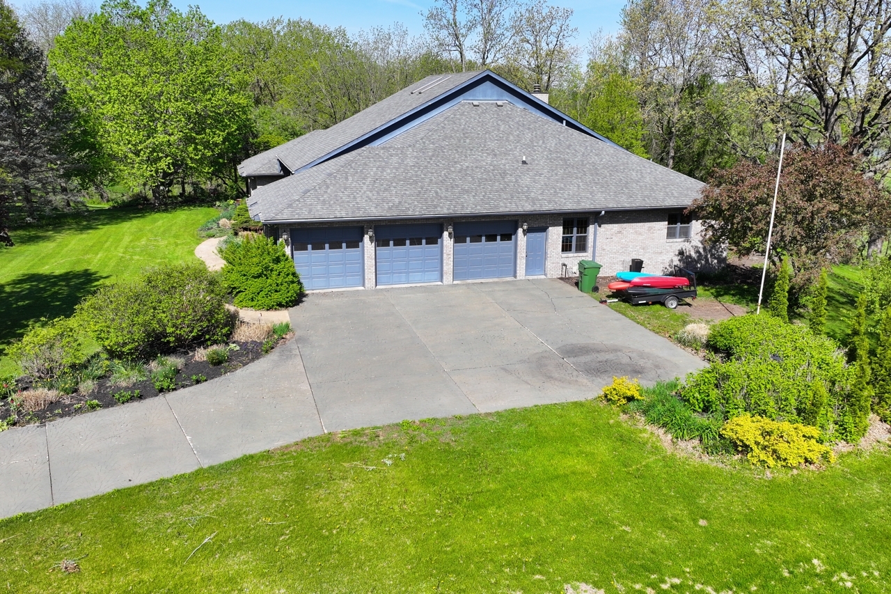 3900 Valley Oaks Drive Clinton, IA 52732 - Photo 42 of 53
