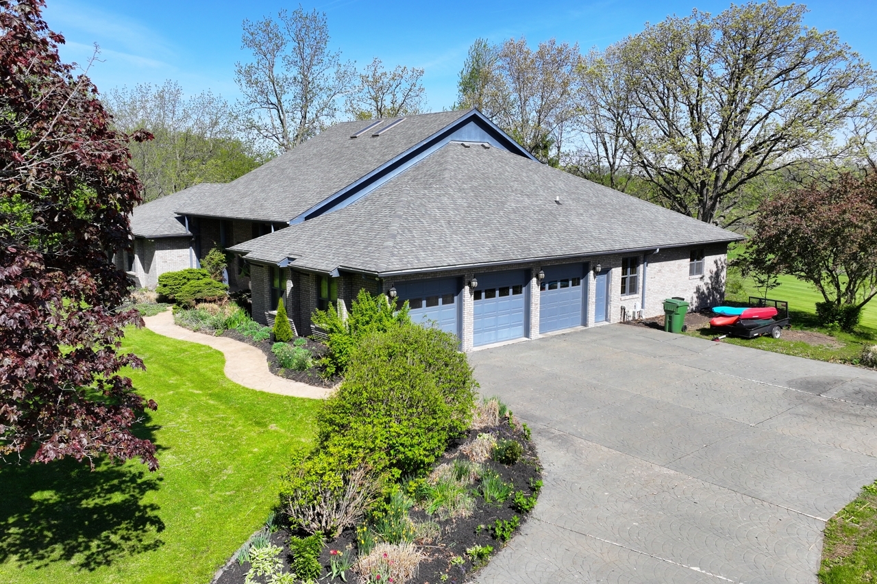 3900 Valley Oaks Drive Clinton, IA 52732 - Photo 43 of 53
