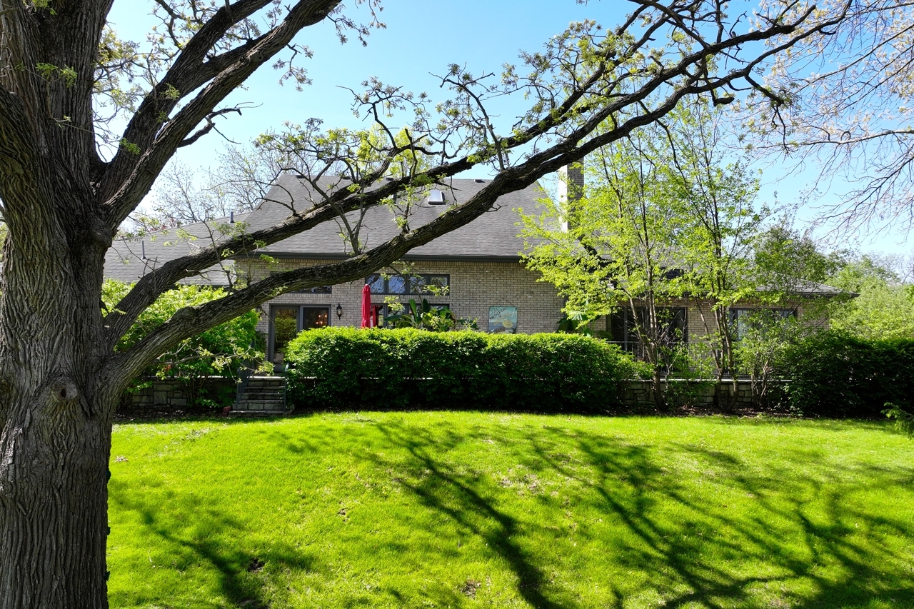 3900 Valley Oaks Drive Clinton, IA 52732 - Photo 50 of 53