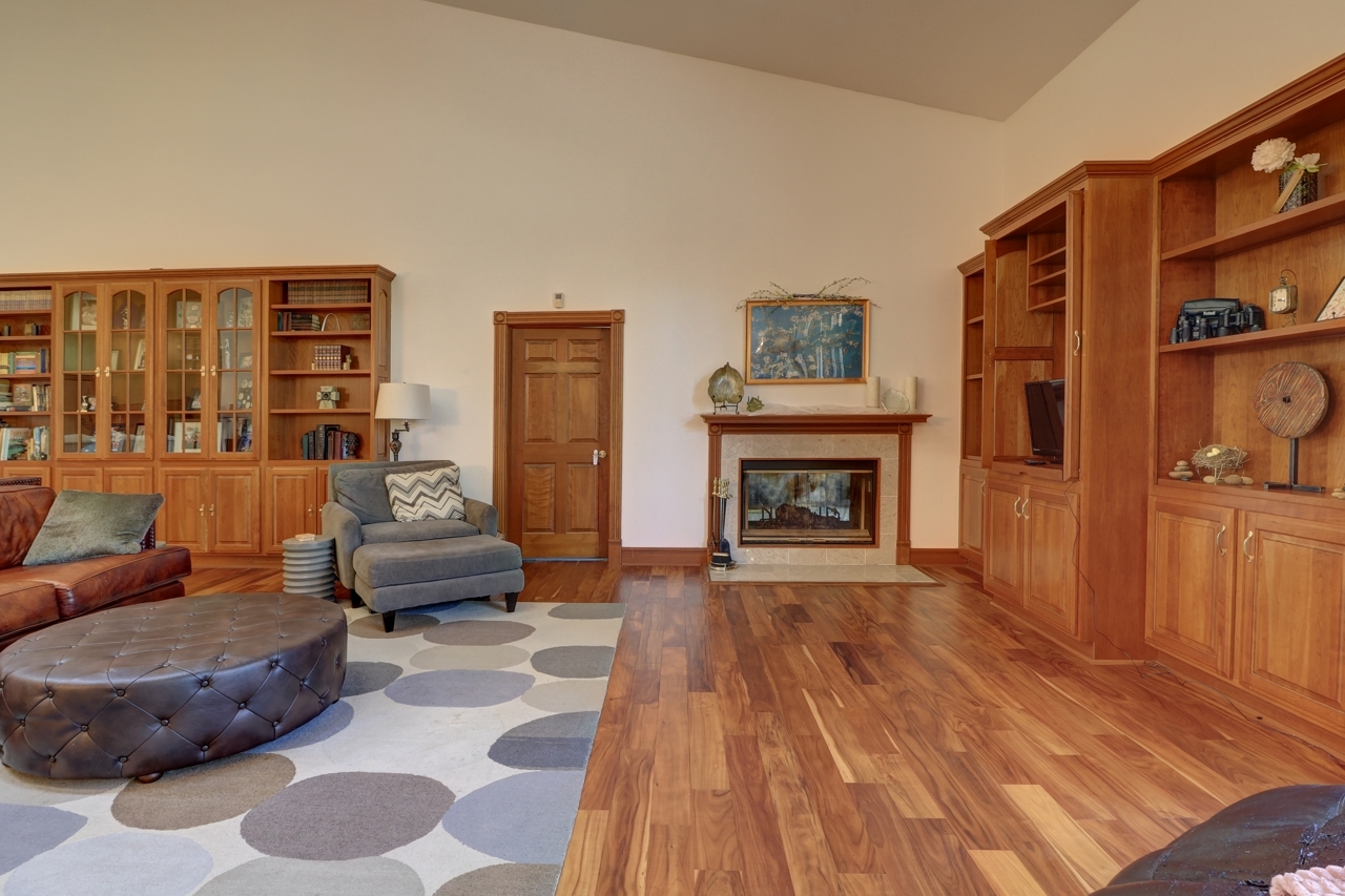 3900 Valley Oaks Drive Clinton, IA 52732 - Photo 7 of 53