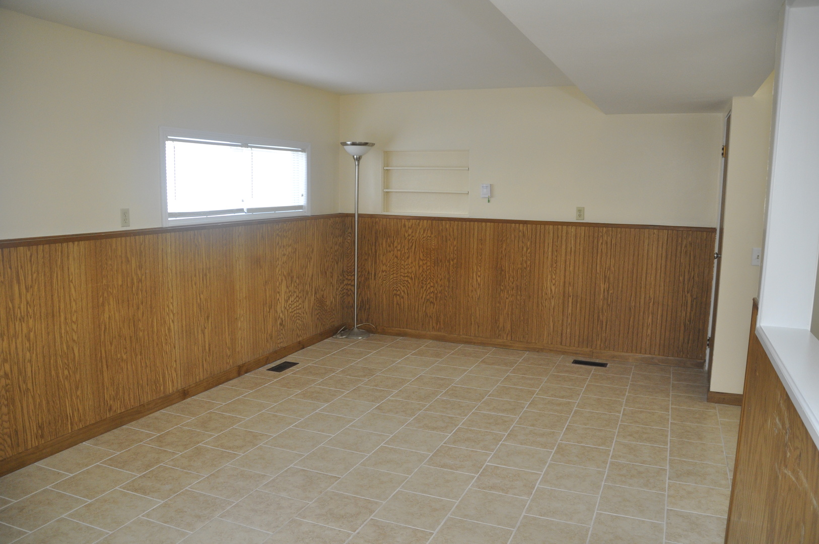49 Pueblo Road Montgomery, IL 60538 - Photo 21 of 35 a view of an empty room