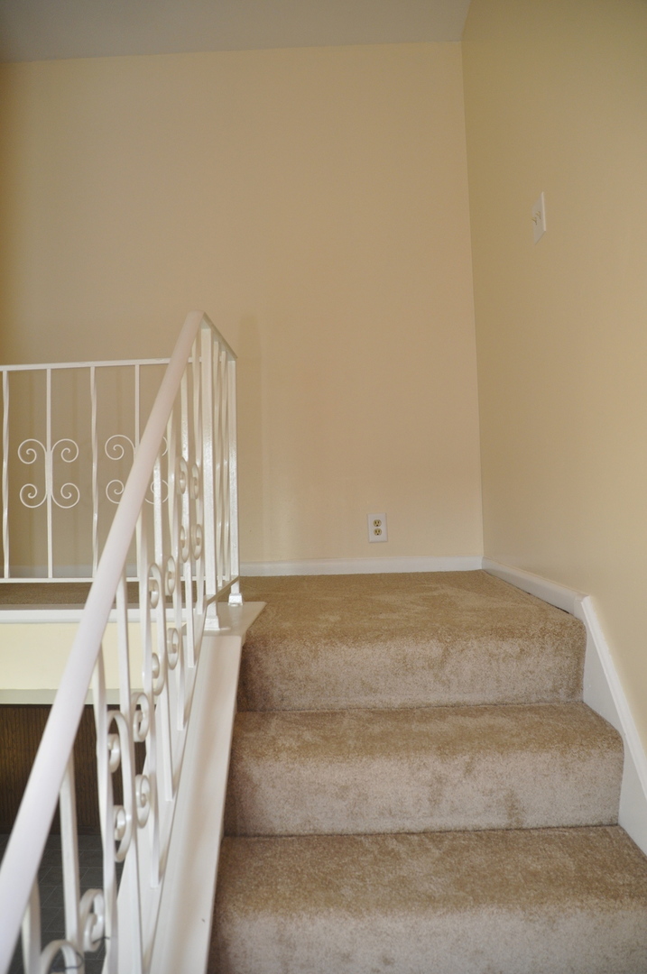 49 Pueblo Road Montgomery, IL 60538 - Photo 29 of 35 a view of entryway